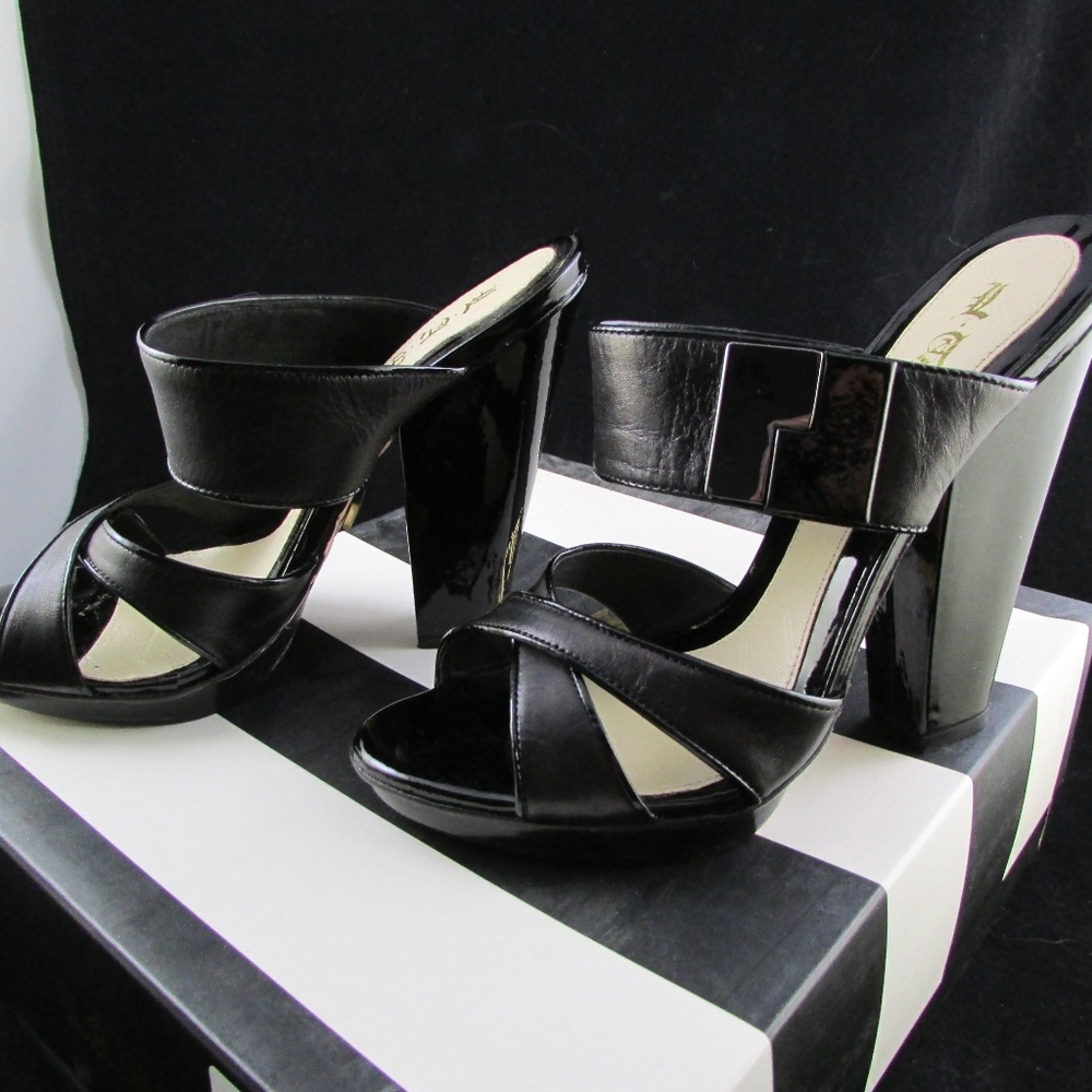Size 7.5 L.A.M.B. Black Sandals
